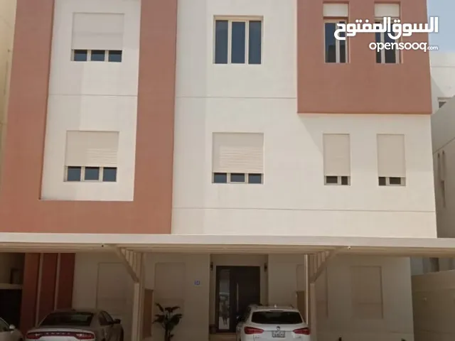 400 m2 5 Bedrooms Apartments for Rent in Farwaniya Abdullah Al-Mubarak