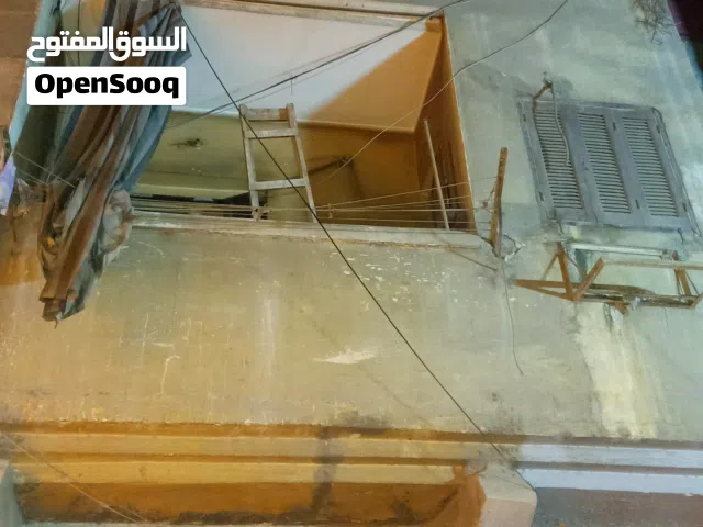 بيت 5 ادوار 85 م متفرع من ش شبرا للبيع