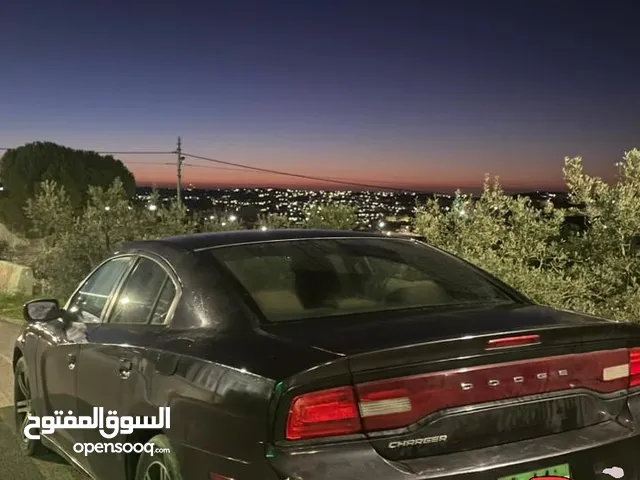 دوج شارجر للبيع غير محمركة