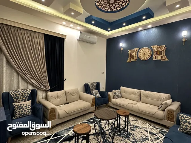 180 m2 4 Bedrooms Townhouse for Sale in Basra Tannumah
