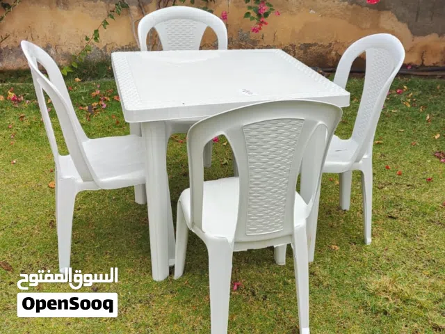 طقم طاولة مربع مع 4 كراسي العزايم فاخر ومتين للطعام