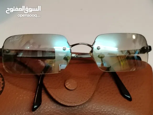 نظاره شمسيه ماركه RAY BAN. الايطاليه الاصليه. جديده استعملت مرتين فقط