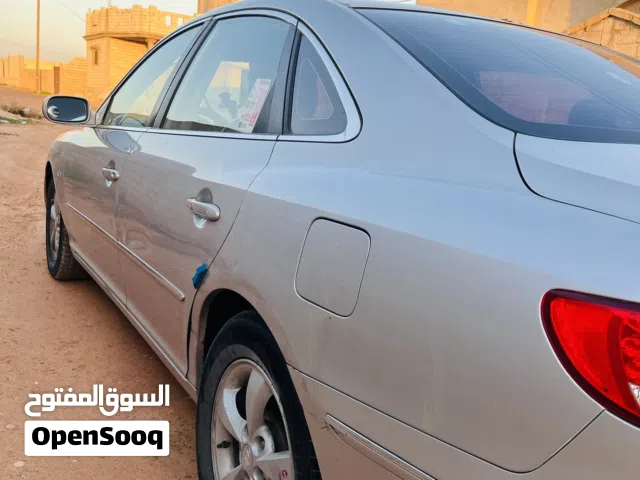 السلام عليكم ازبرا قراند 2007/2006 ماشية 215000 حالة السيارة قدامكم مكاني بنغازي البيع قريب