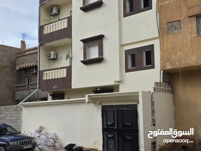 عماره للبيع في حي السلام مؤجره 15 الف بمليون ونص