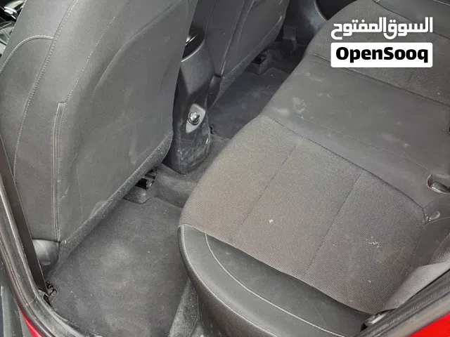 2018, كيا, ريو, Standard