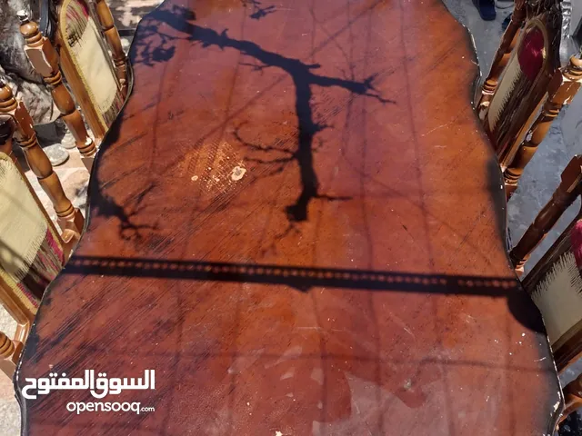 غرفة سفرة خشب بني لامع