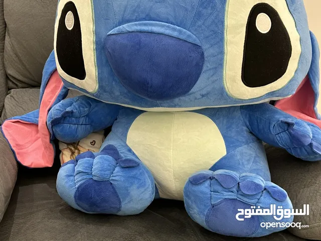 دمية ستيتش العملاق