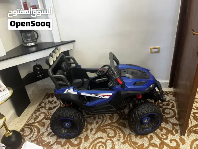 سيارة أطفال كبيرة جدا بطارية ليثيوم للبيع ب 100 سنوبرسات بلوتوث وسماعات واضوية