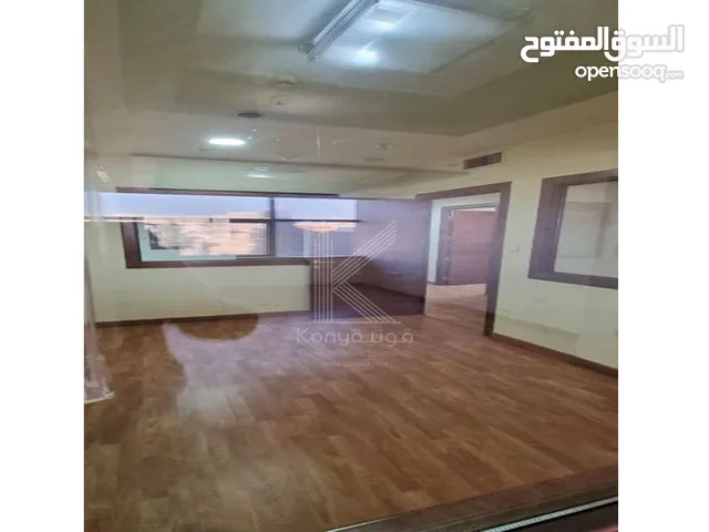 مكتب تجاري للايجار في شارع عبد الله غوشة