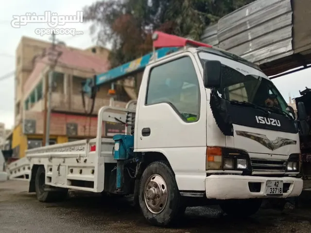 Tow Truck Isuzu 2000 in Amman