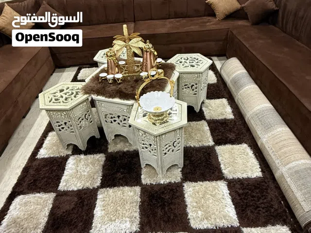 سجاده جديده عدد 2 عرضها 2m وطولها 3m فقط السجادات للبيع