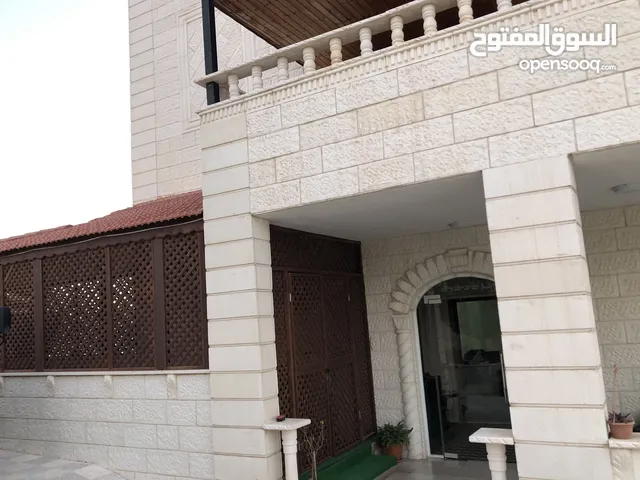 260 m2 More than 6 bedrooms Townhouse for Sale in Irbid Hatim village