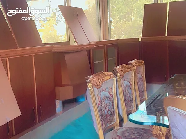 مطبخ خشب سويد ثقيل ملبس فرمايكه مستعمل نضيف المطبخ كامل ولا ناقصه شي قياسو 5×5