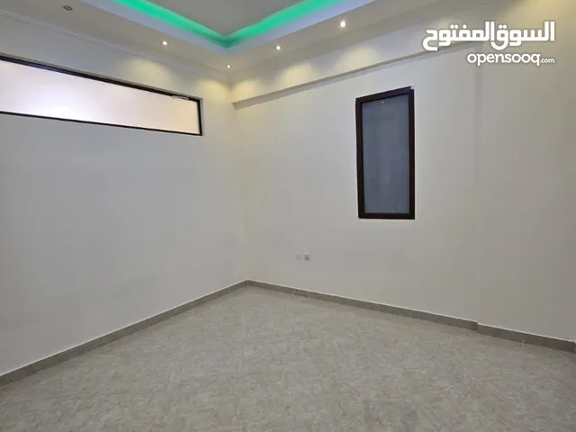 2500ft 3 Bedrooms Apartments for Rent in Ajman Al Rawda