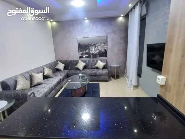 شقة  (مفروشة) إيجار (يومي او اسبوعي) في عبدون الشماالي .. فخمة جداً / 2 نوم