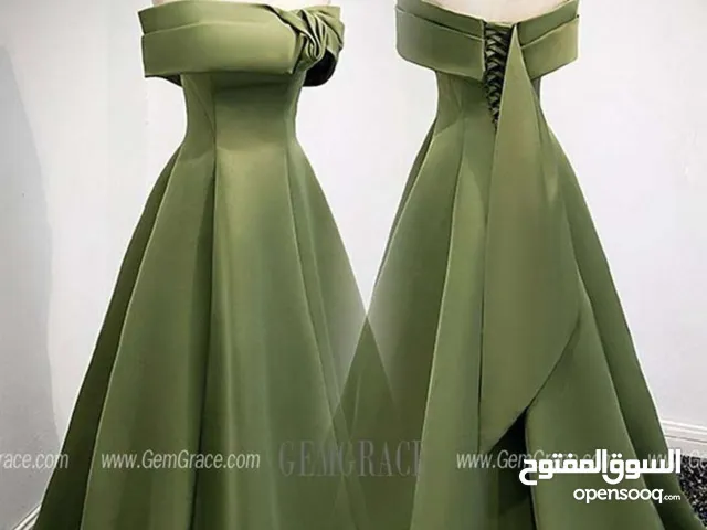 فستان اخضر حرير حالة ممتازه