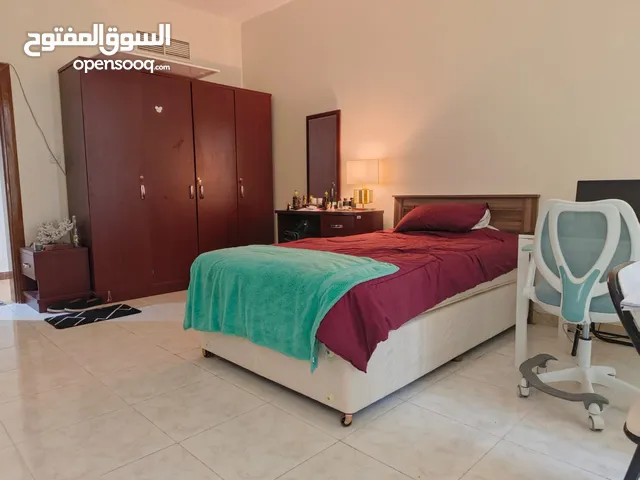 Excutive rooms available 25 rooms available single or two person fully furnished new building