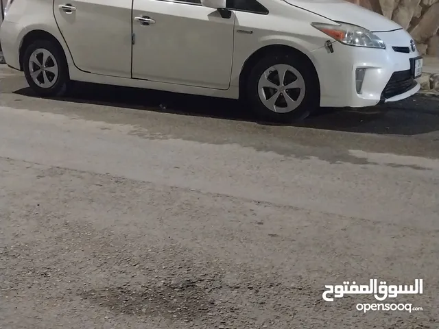 Used Toyota Prius in Zarqa