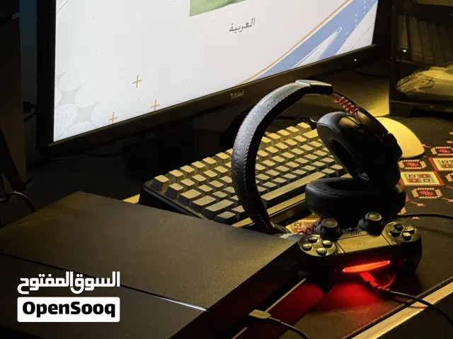 بلايستيشن فور مساحة 1 تيرا نظيف مع جهاز وشريط