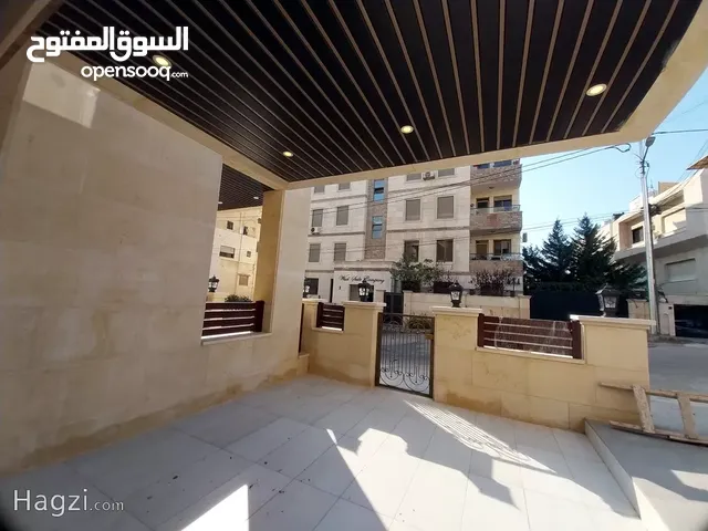 236 m2 4 Bedrooms Apartments for Sale in Amman Um El Summaq