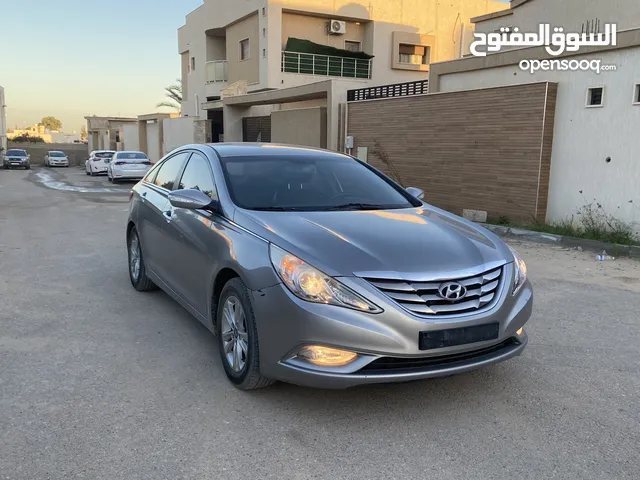 Used Hyundai Sonata in Tripoli