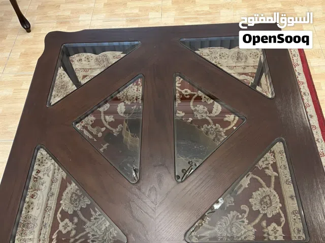 3 طربيزات بحالة جيدة جداً