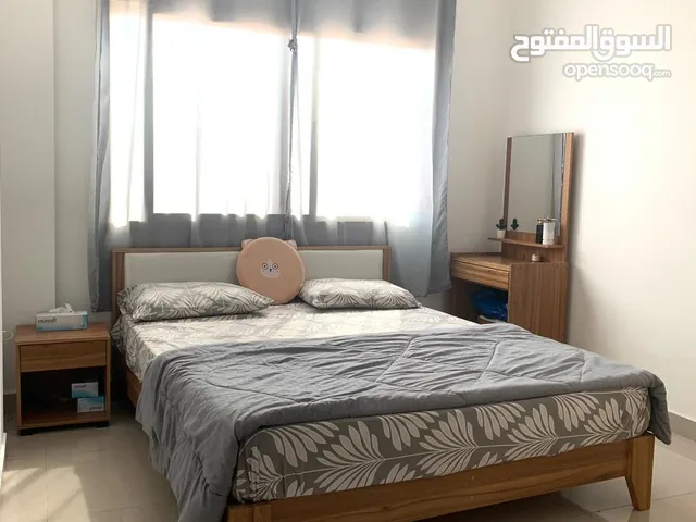 Queen size bed complete set