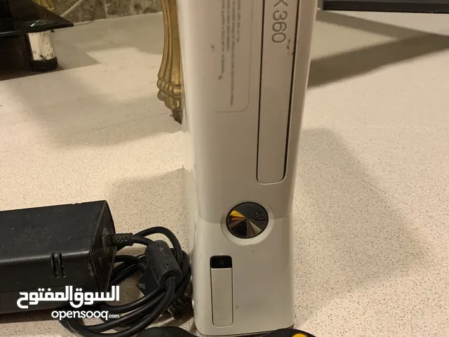 اكس بوكس 360 سلم بيها 190 لعبة ، سعرها 105 شامل توصيل .