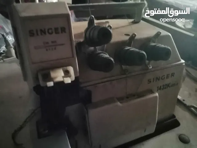 ماكينة خياطه وحبكه