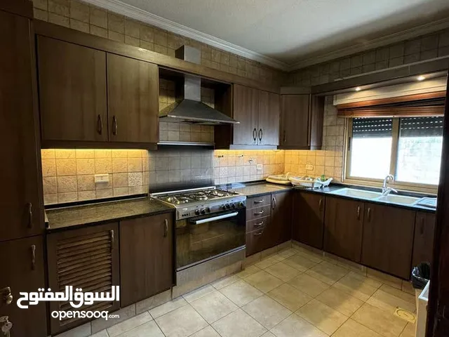 375 m2 4 Bedrooms Apartments for Rent in Amman Al Rabiah