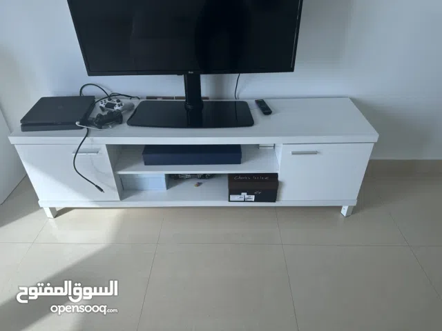 White Tv table