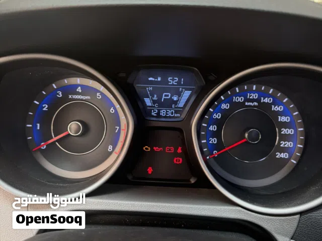 2015 هيونداي النترا GLS MID