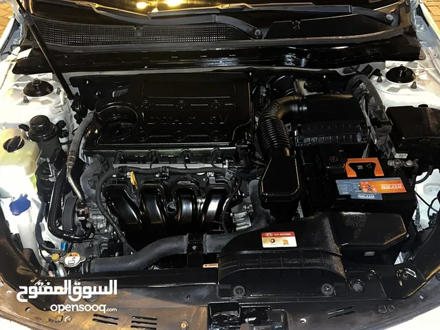 للبيع كيا أبتيما السيارة مديل 2012 بحاله ممتازه صبغ الوكالة تسجيل تبيم 31 / 6 / 2026