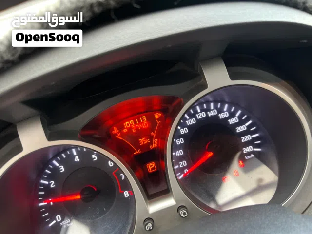 2012 نيسان جوك SV