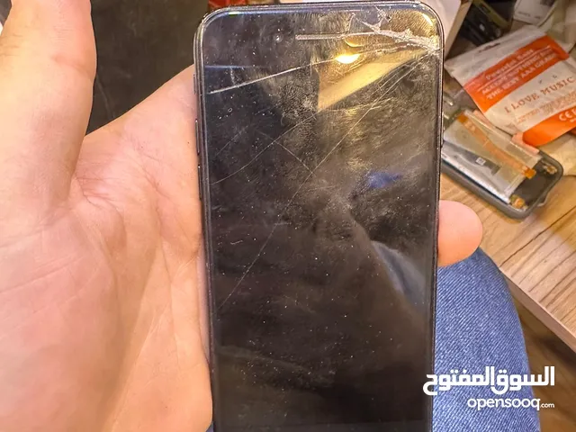 Apple iPhone 7 64 GB in Basra