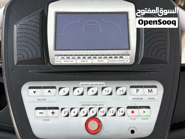 جهاز مشي استعمال خفيف ونظيف