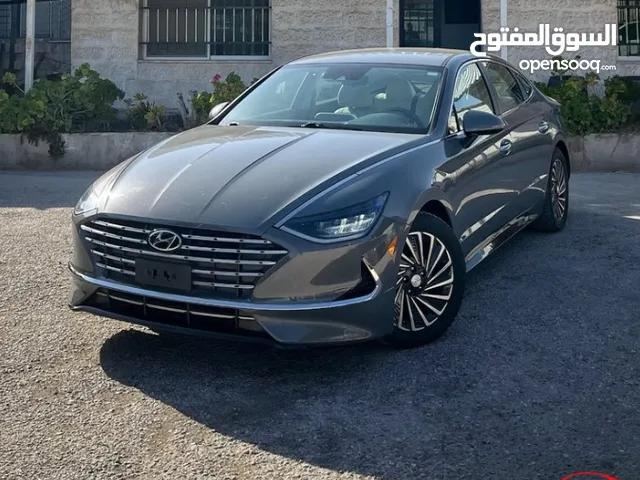خصم 30% عروض نهاية العام هونداي سوناتا هايبرد للإيجار AUTO DRIVE RENT A CAR