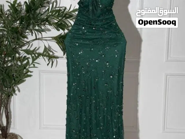 اصلي فساتين بسعر حرق اغلقت محلي موحود في صور