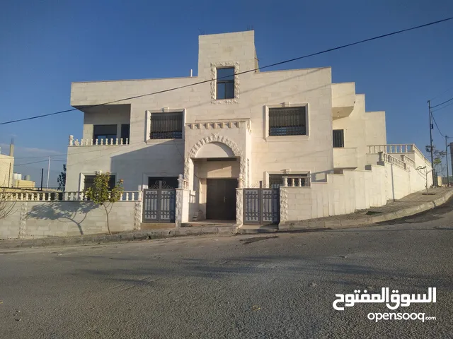 450m2 More than 6 bedrooms Townhouse for Sale in Amman Marka