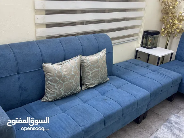 Sofa in Excellent Condition – For Sale! كنبة أنيقة بحالة ممتازة للبيع