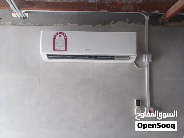 gree split air conditioner use like new super condition and super cooling
