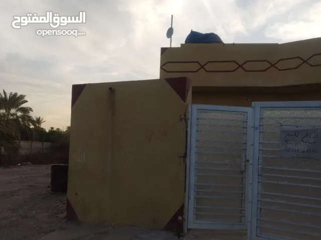 300 m2 2 Bedrooms Townhouse for Sale in Baghdad Jisr Diyala