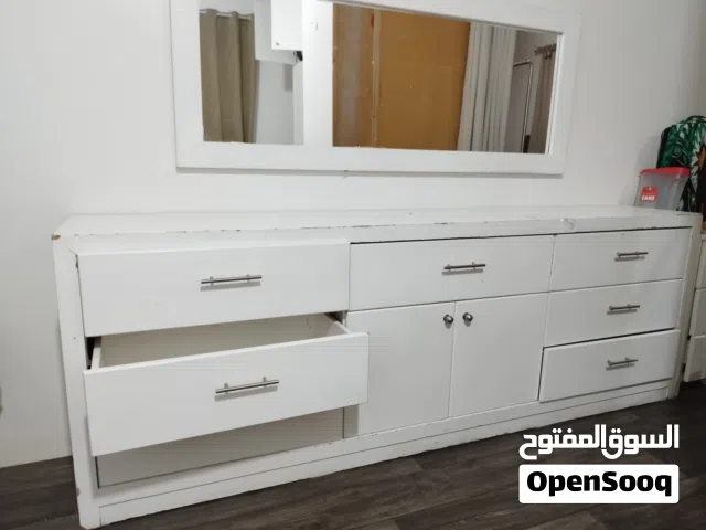 سرير نفرين +2كومودين +تسريحة