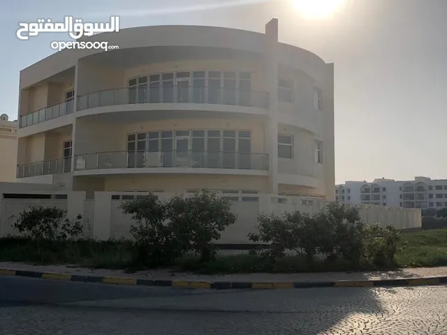بيت عىد للبيع في امواج! مطل على البحر و جميل 1000 متر! و السعر قابل