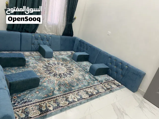 غرفة جلوس جديدة و مميزة