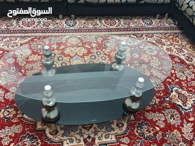 صالون لون اسود للبيع قابل لنيقش