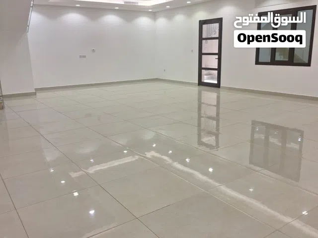 فيلا للايجار في الخالدية