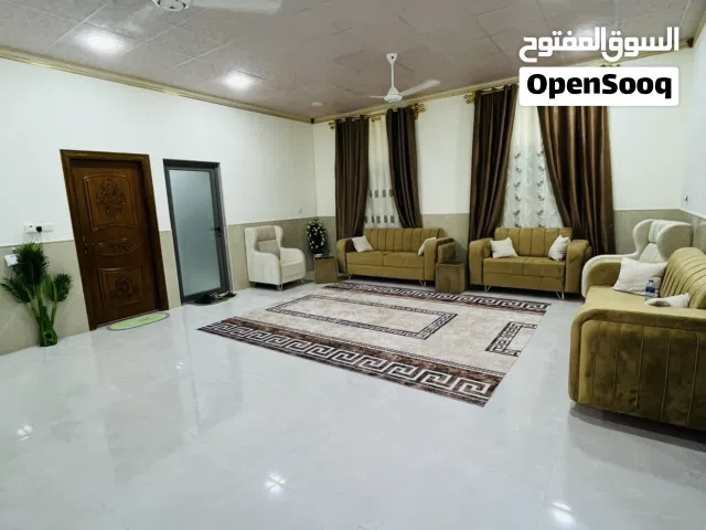 260 m2 More than 6 bedrooms Townhouse for Sale in Basra Abu Al-Khaseeb