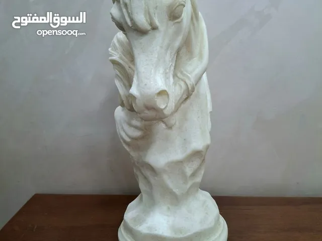 تمثال حصان من الرخام الطبيعي – تحفة فنية فريدة
