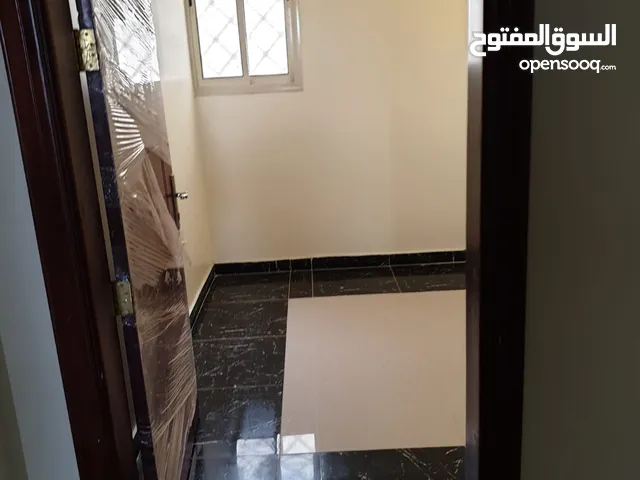 160 m2 More than 6 bedrooms Townhouse for Rent in Buraidah Al Jazirah